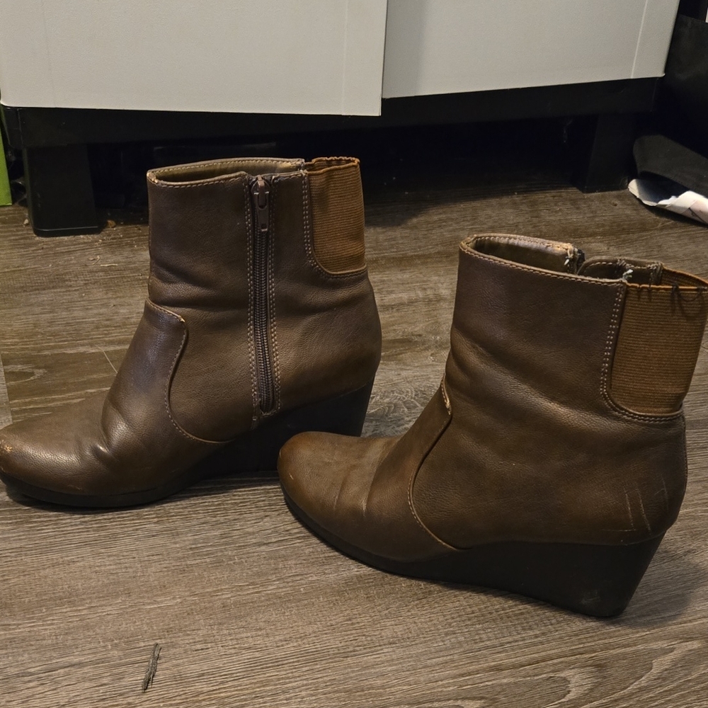 Brown Ankle Boot, Wesge Heel Size 8